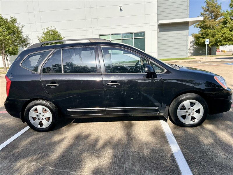 2009 Kia KIA RONDA LX 1 OWNER 7 PASSENGER MINI VAN 34 SERVICE RECORDS   - Photo 17 - Stafford, TX 77477
