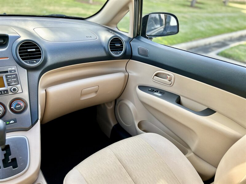2009 Kia KIA RONDA LX 1 OWNER 7 PASSENGER MINI VAN 34 SERVICE RECORDS   - Photo 22 - Stafford, TX 77477