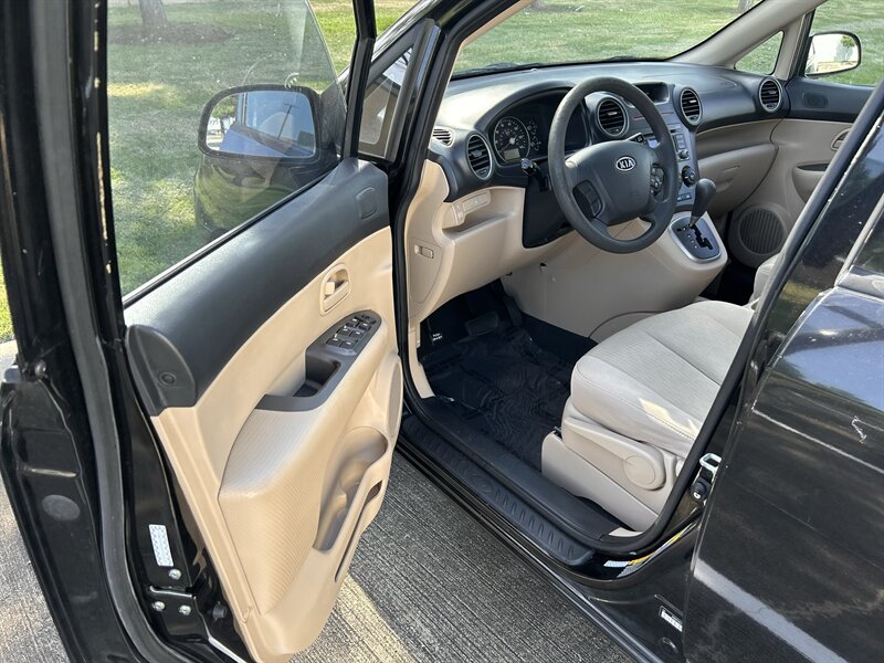 2009 Kia KIA RONDA LX 1 OWNER 7 PASSENGER MINI VAN 34 SERVICE RECORDS   - Photo 19 - Stafford, TX 77477