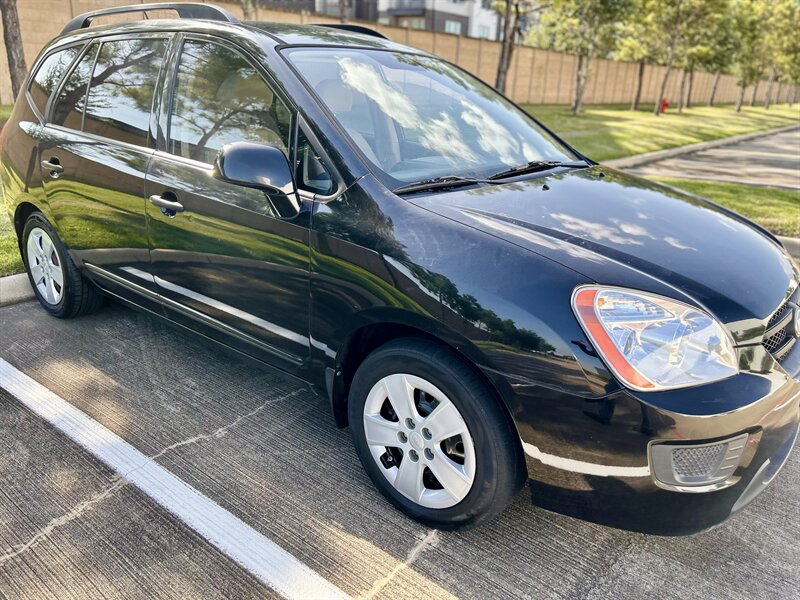 2009 Kia KIA RONDA LX 1 OWNER 7 PASSENGER MINI VAN 34 SERVICE RECORDS   - Photo 4 - Stafford, TX 77477