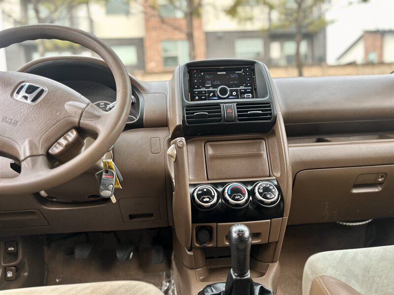 2002 Honda HONDA CRV EX AWD 5- SPEED MANUAL  TRANS ALL WHEEL DRIVE YOUTUBE VIDE0   - Photo 38 - Stafford, TX 77477