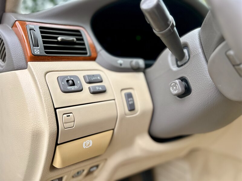 2005 Lexus LEXUS LS 430 NAVIGATION LEATHER HEAT/COOL SEAT FOG LIGHTS GRANDMA CAR   - Photo 43 - Stafford, TX 77477