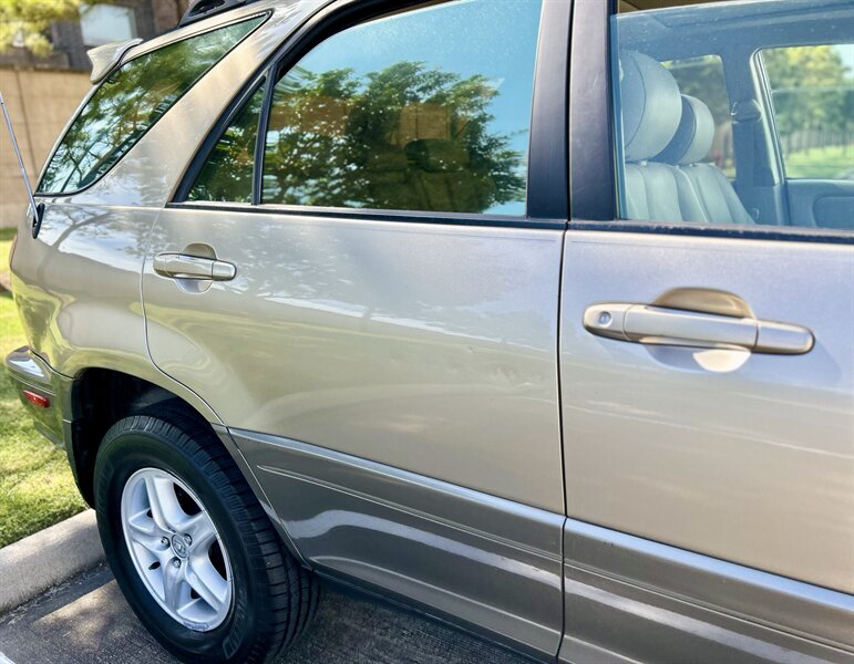 2000 Lexus LEXUS RX 300 LEATHER FULLY SERVICED YOUTUBE VIDEO   - Photo 36 - Stafford, TX 77477