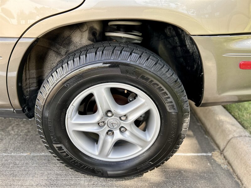 2000 Lexus LEXUS RX 300 LEATHER FULLY SERVICED YOUTUBE VIDEO   - Photo 79 - Stafford, TX 77477
