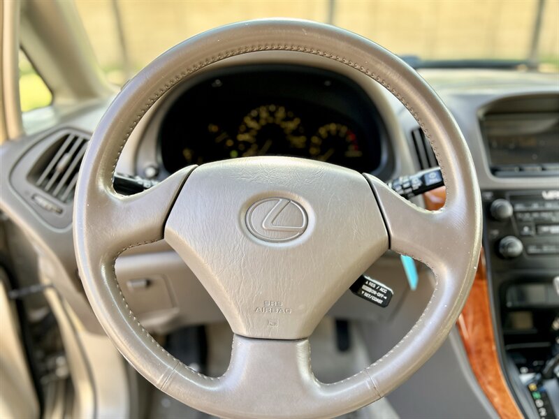 2000 Lexus LEXUS RX 300 LEATHER FULLY SERVICED YOUTUBE VIDEO   - Photo 48 - Stafford, TX 77477