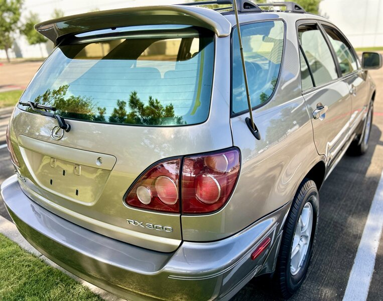 2000 Lexus LEXUS RX 300 LEATHER FULLY SERVICED YOUTUBE VIDEO   - Photo 25 - Stafford, TX 77477