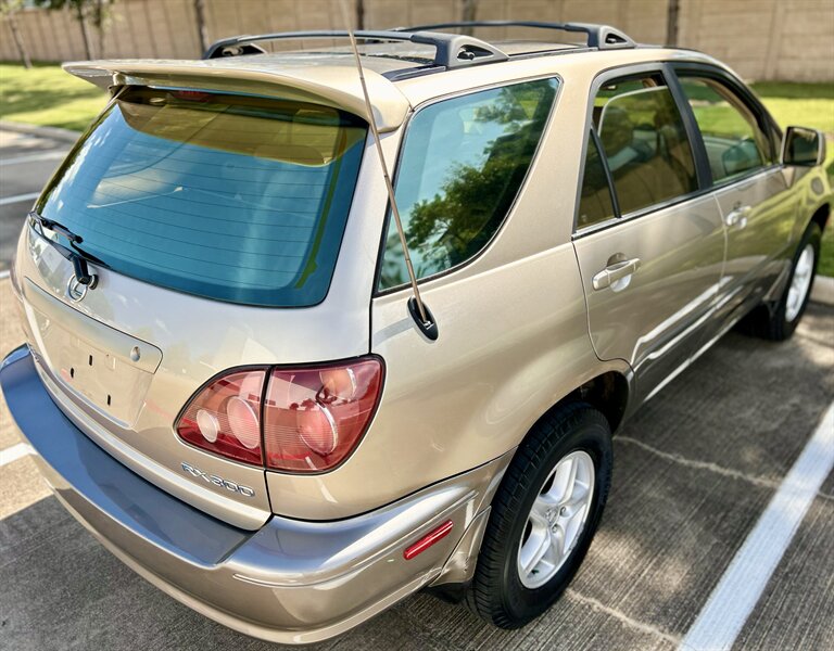 2000 Lexus LEXUS RX 300 LEATHER FULLY SERVICED YOUTUBE VIDEO   - Photo 28 - Stafford, TX 77477