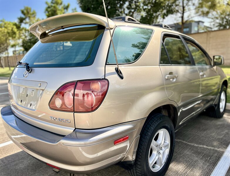 2000 Lexus LEXUS RX 300 LEATHER FULLY SERVICED YOUTUBE VIDEO   - Photo 30 - Stafford, TX 77477