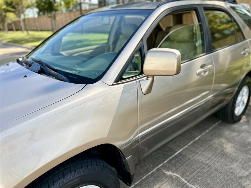 2000 Lexus LEXUS RX 300 LEATHER FULLY SERVICED YOUTUBE VIDEO   - Photo 35 - Stafford, TX 77477