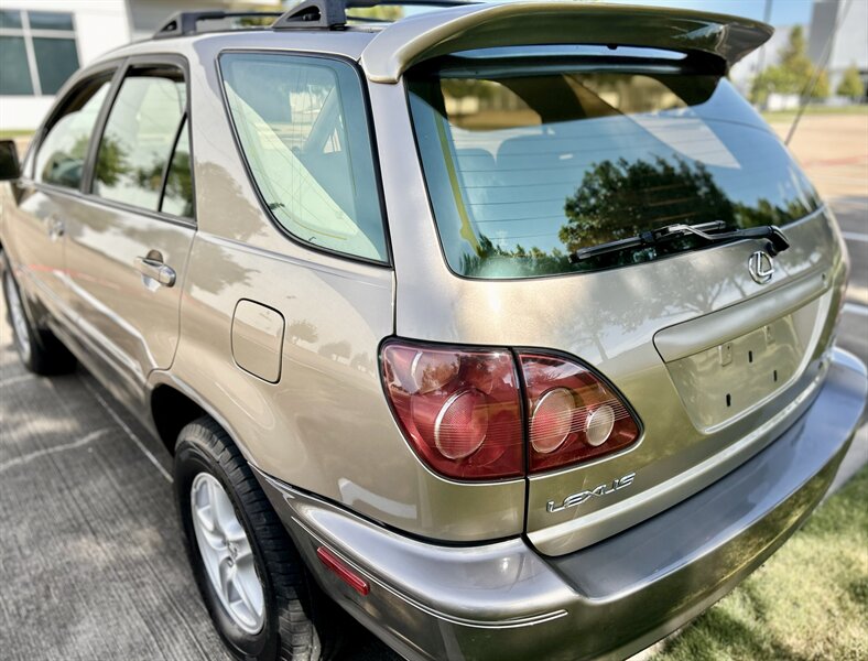 2000 Lexus LEXUS RX 300 LEATHER FULLY SERVICED YOUTUBE VIDEO   - Photo 20 - Stafford, TX 77477