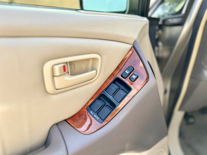 2000 Lexus LEXUS RX 300 LEATHER FULLY SERVICED YOUTUBE VIDEO   - Photo 40 - Stafford, TX 77477