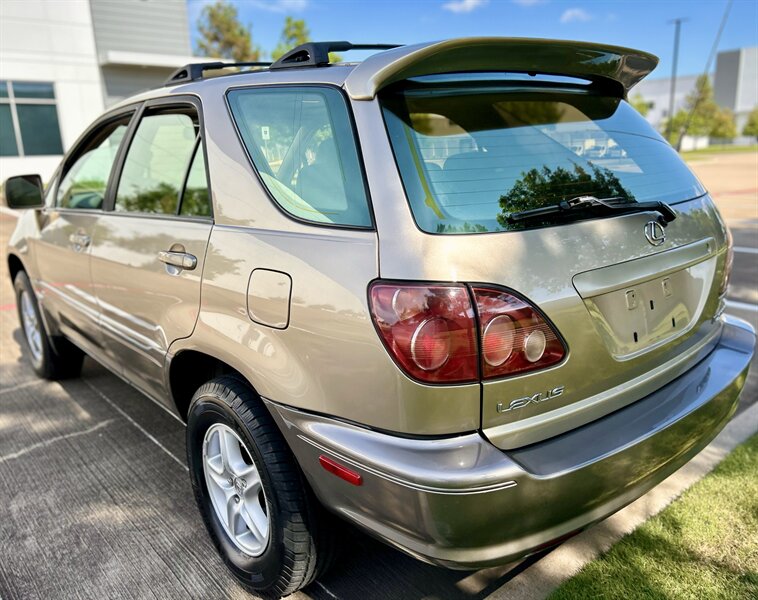 2000 Lexus LEXUS RX 300 LEATHER FULLY SERVICED YOUTUBE VIDEO   - Photo 19 - Stafford, TX 77477
