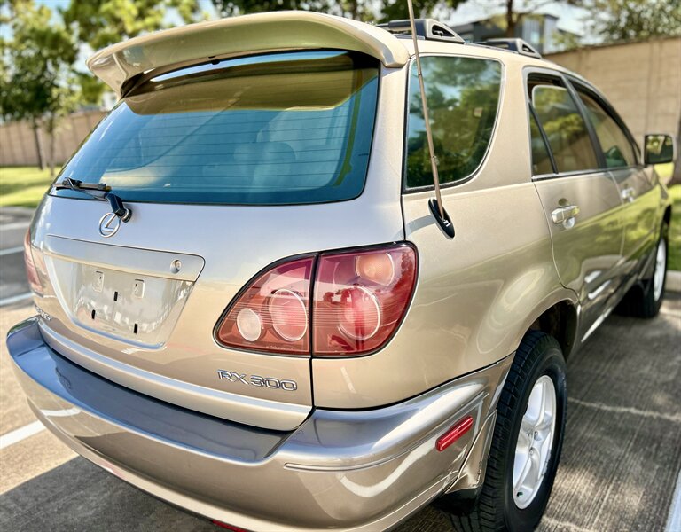 2000 Lexus LEXUS RX 300 LEATHER FULLY SERVICED YOUTUBE VIDEO   - Photo 29 - Stafford, TX 77477