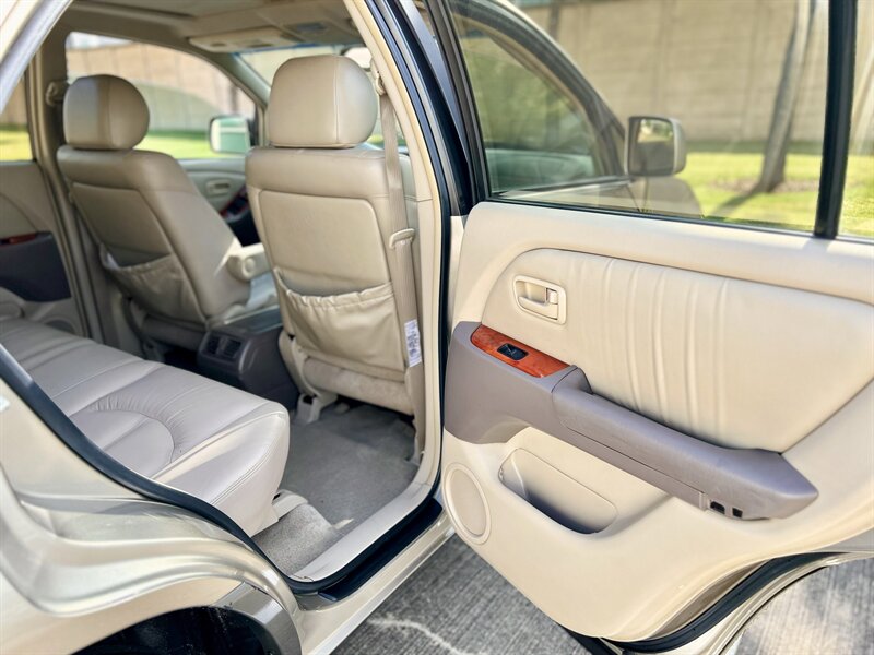 2000 Lexus LEXUS RX 300 LEATHER FULLY SERVICED YOUTUBE VIDEO   - Photo 62 - Stafford, TX 77477