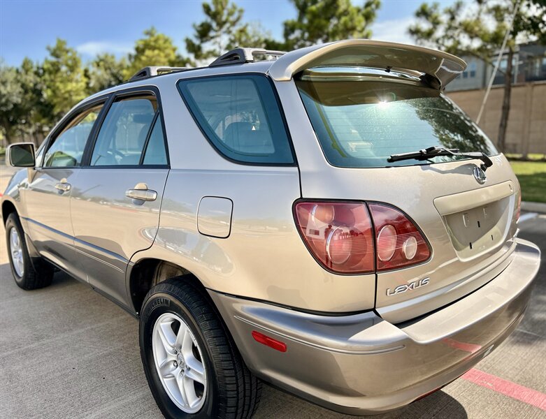 2000 Lexus LEXUS RX 300 LEATHER FULLY SERVICED YOUTUBE VIDEO   - Photo 23 - Stafford, TX 77477