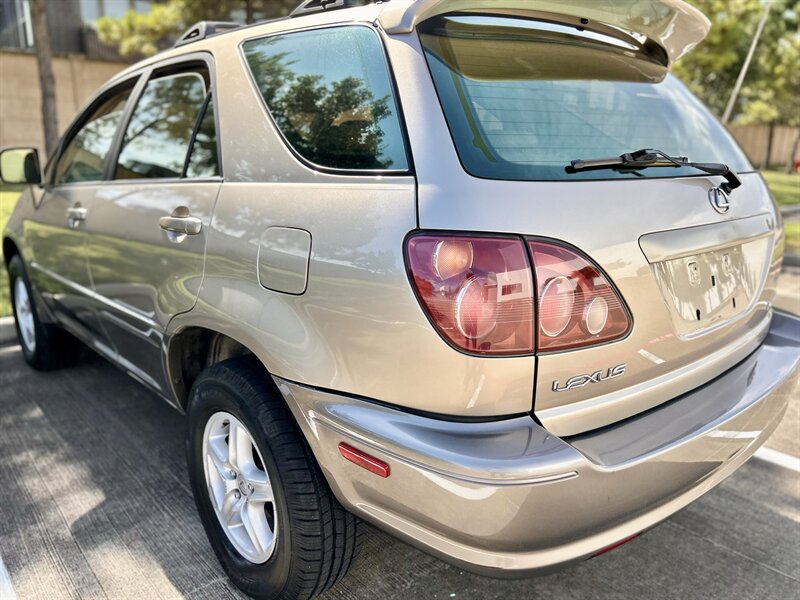 2000 Lexus LEXUS RX 300 LEATHER FULLY SERVICED YOUTUBE VIDEO   - Photo 39 - Stafford, TX 77477