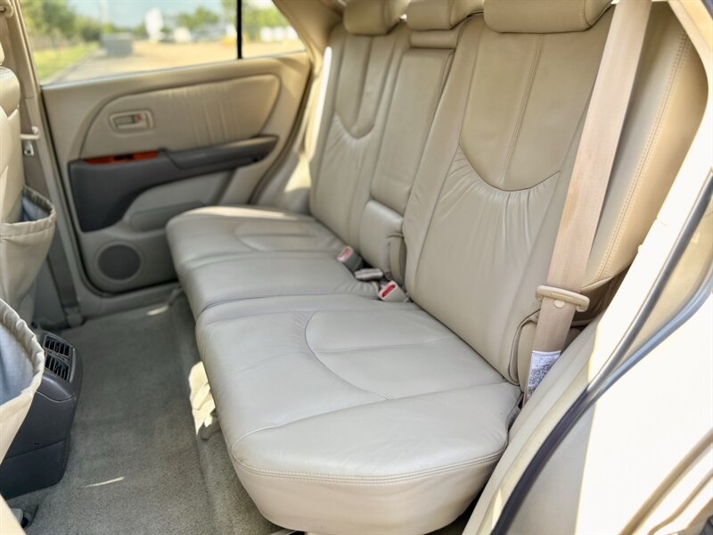2000 Lexus LEXUS RX 300 LEATHER FULLY SERVICED YOUTUBE VIDEO   - Photo 59 - Stafford, TX 77477