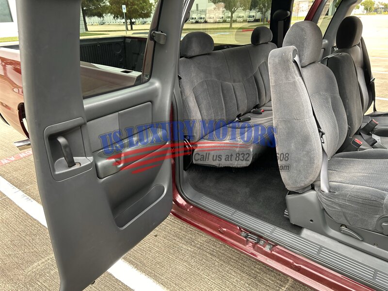 2002 Chevrolet CHEVROLET SILVERADO 1500 LS EXTENDED CAB V8 CLEAN & SHARP OLD TRUCK   - Photo 55 - Stafford, TX 77477