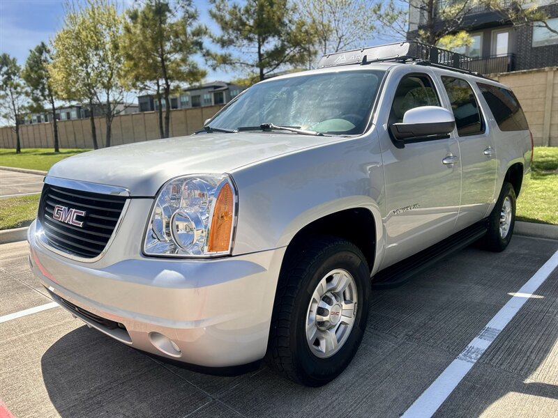 2010 GMC Yukon XL SLT 2500   - Photo 1 - Stafford, TX 77477