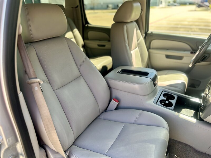 2010 GMC YUKON XL 2500 4X4 SLT 3/4 TON 4WD NAV DVD YOUTUBE VIDEO CALL 832 860 2477   - Photo 51 - Stafford, TX 77477