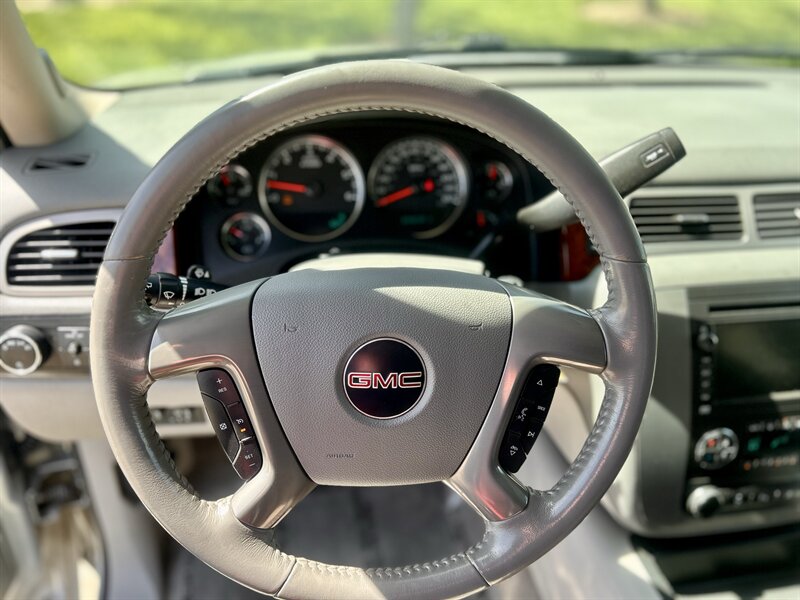 2010 GMC YUKON XL 2500 4X4 SLT 3/4 TON 4WD NAV DVD YOUTUBE VIDEO CALL 832 860 2477   - Photo 44 - Stafford, TX 77477