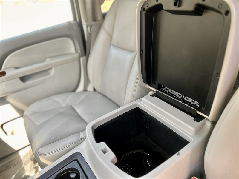 2010 GMC YUKON XL 2500 4X4 SLT 3/4 TON 4WD NAV DVD YOUTUBE VIDEO CALL 832 860 2477   - Photo 48 - Stafford, TX 77477