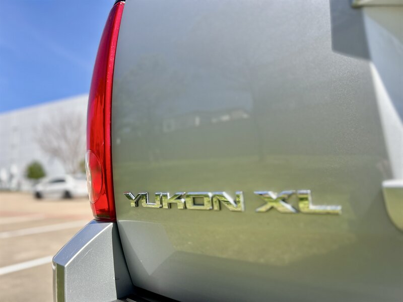 2010 GMC YUKON XL 2500 4X4 SLT 3/4 TON 4WD NAV DVD YOUTUBE VIDEO CALL 832 860 2477   - Photo 37 - Stafford, TX 77477