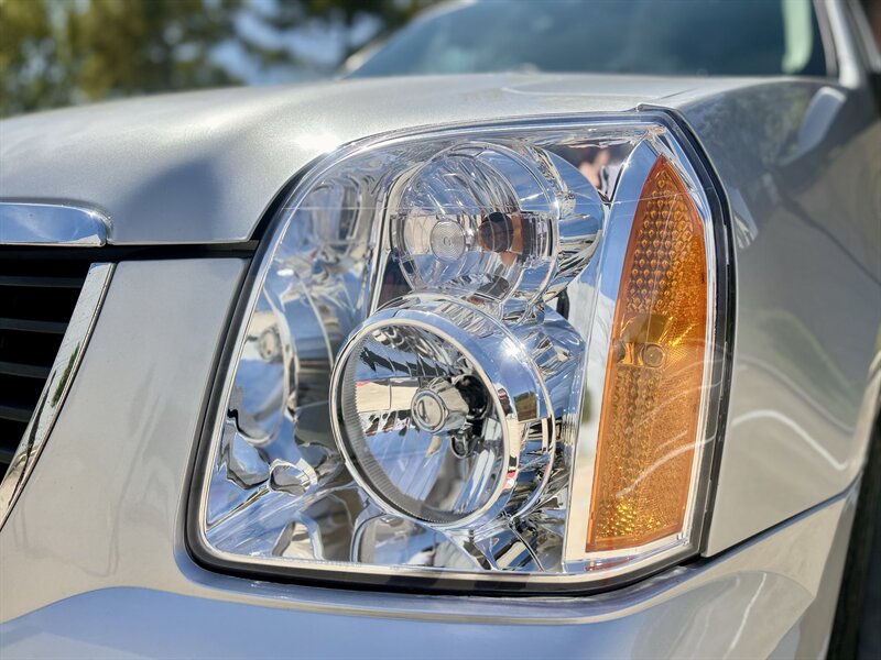 2010 GMC YUKON XL 2500 4X4 SLT 3/4 TON 4WD NAV DVD YOUTUBE VIDEO CALL 832 860 2477   - Photo 28 - Stafford, TX 77477