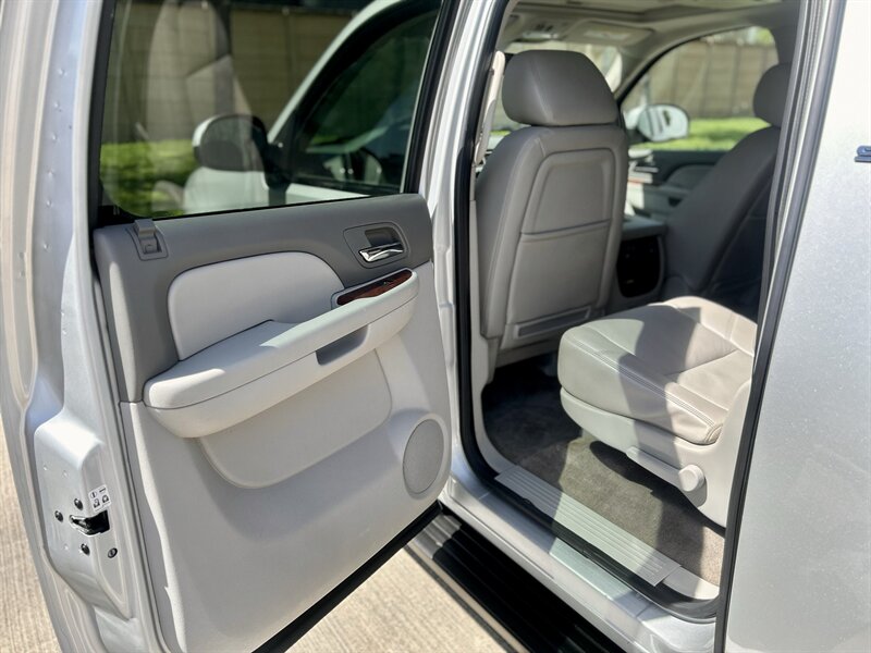 2010 GMC YUKON XL 2500 4X4 SLT 3/4 TON 4WD NAV DVD YOUTUBE VIDEO CALL 832 860 2477   - Photo 55 - Stafford, TX 77477