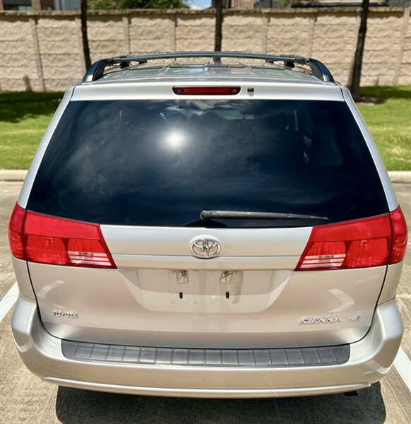 2004 Toyota TOYOTA SIENNA LE 1 OWNER 8-PASSENGER CLEAN YOUTUBE VIDEO   - Photo 14 - Stafford, TX 77477