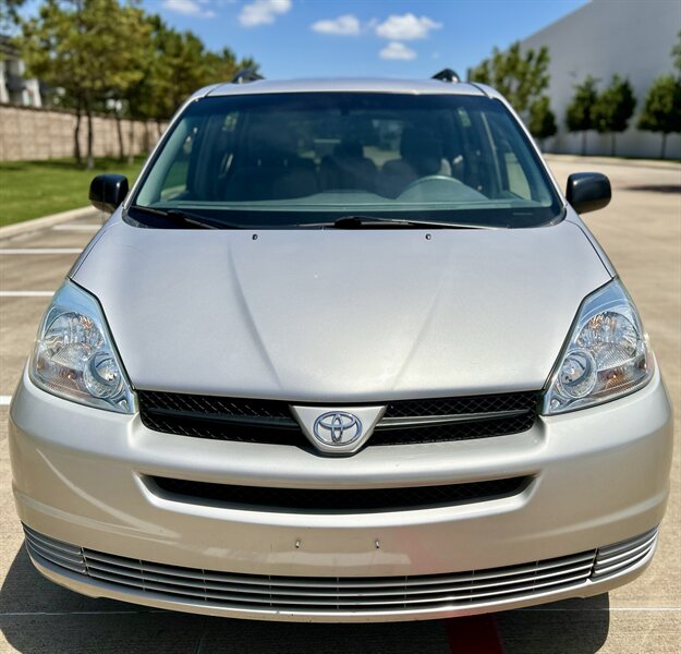 2004 Toyota TOYOTA SIENNA LE 1 OWNER 8-PASSENGER CLEAN YOUTUBE VIDEO   - Photo 8 - Stafford, TX 77477