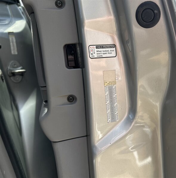 2004 Toyota TOYOTA SIENNA LE 1 OWNER 8-PASSENGER CLEAN YOUTUBE VIDEO   - Photo 77 - Stafford, TX 77477