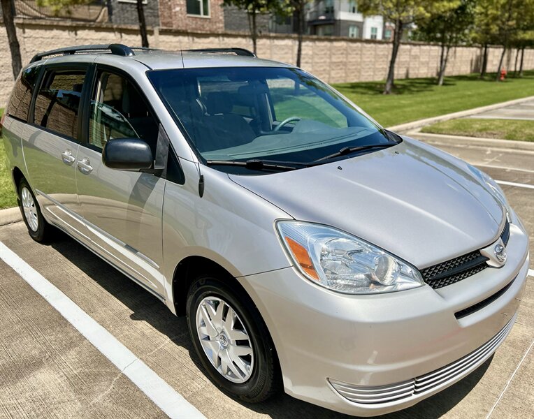 2004 Toyota TOYOTA SIENNA LE 1 OWNER 8-PASSENGER CLEAN YOUTUBE VIDEO   - Photo 12 - Stafford, TX 77477