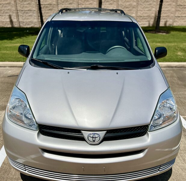 2004 Toyota TOYOTA SIENNA LE 1 OWNER 8-PASSENGER CLEAN YOUTUBE VIDEO   - Photo 7 - Stafford, TX 77477