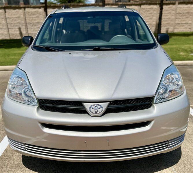 2004 Toyota TOYOTA SIENNA LE 1 OWNER 8-PASSENGER CLEAN YOUTUBE VIDEO   - Photo 6 - Stafford, TX 77477