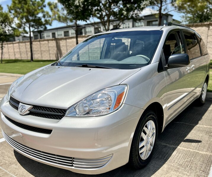 2004 Toyota TOYOTA SIENNA LE 1 OWNER 8-PASSENGER CLEAN YOUTUBE VIDEO   - Photo 3 - Stafford, TX 77477