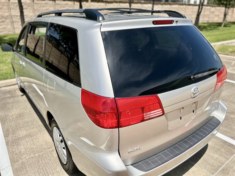 2004 Toyota TOYOTA SIENNA LE 1 OWNER 8-PASSENGER CLEAN YOUTUBE VIDEO   - Photo 20 - Stafford, TX 77477