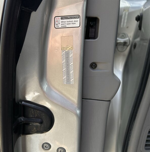 2004 Toyota TOYOTA SIENNA LE 1 OWNER 8-PASSENGER CLEAN YOUTUBE VIDEO   - Photo 83 - Stafford, TX 77477