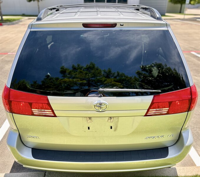 2004 Toyota TOYOTA SIENNA LE 1 OWNER 8-PASSENGER CLEAN YOUTUBE VIDEO   - Photo 15 - Stafford, TX 77477