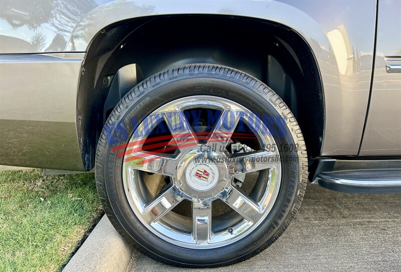 2013 Cadillac ESCALADE ESV LUXURY LOW MILES NAVIGATION R-CAMERA DVD 58K LOW MILES   - Photo 94 - Stafford, TX 77477