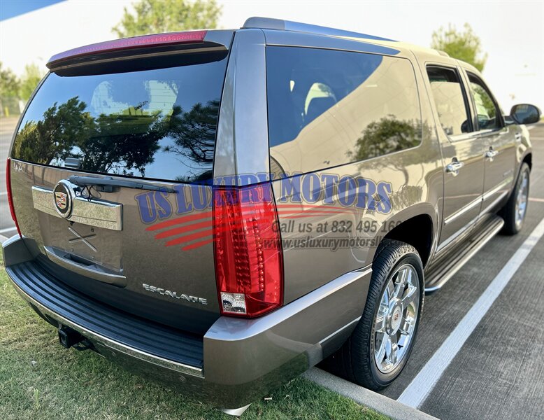 2013 Cadillac ESCALADE ESV LUXURY LOW MILES NAVIGATION R-CAMERA DVD 58K LOW MILES   - Photo 18 - Stafford, TX 77477