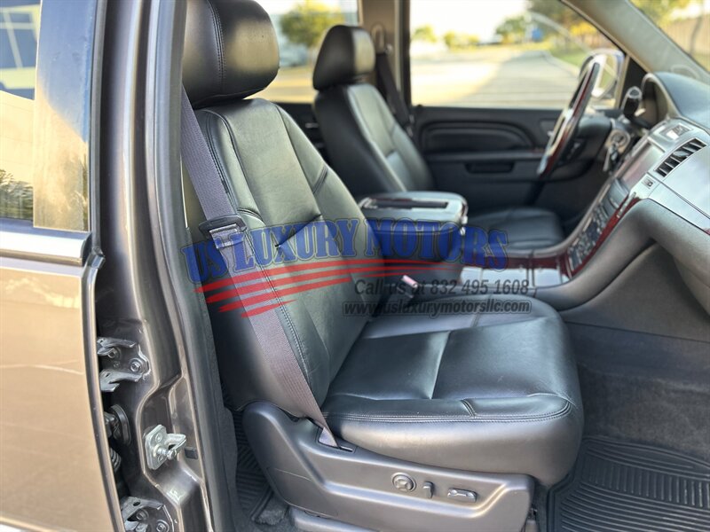 2013 Cadillac ESCALADE ESV LUXURY LOW MILES NAVIGATION R-CAMERA DVD 58K LOW MILES   - Photo 66 - Stafford, TX 77477