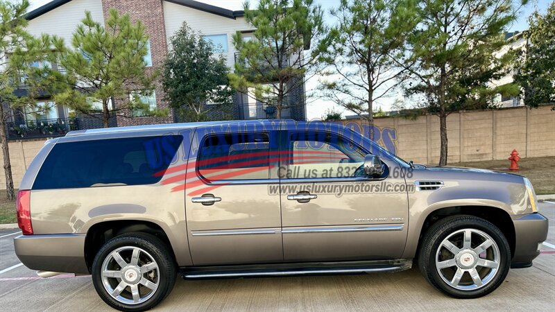 2013 Cadillac ESCALADE ESV LUXURY LOW MILES NAVIGATION R-CAMERA DVD 58K LOW MILES   - Photo 12 - Stafford, TX 77477