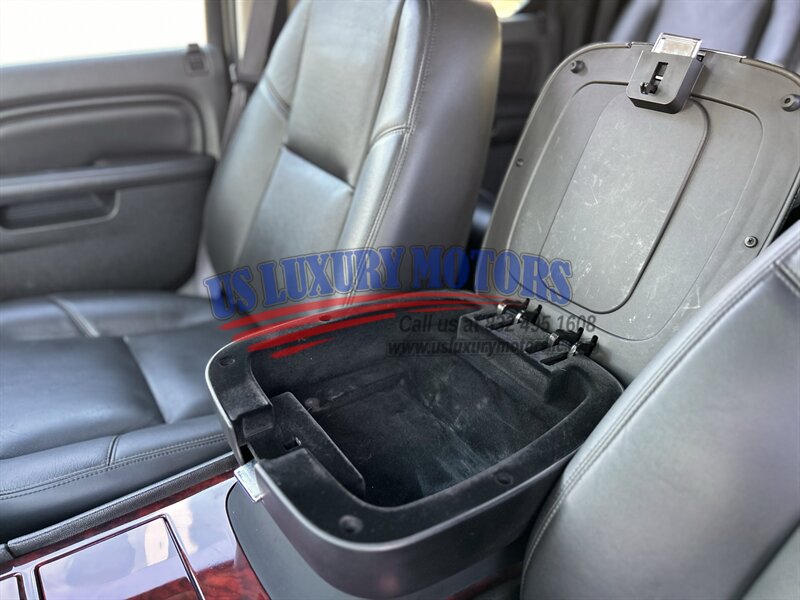2013 Cadillac ESCALADE ESV LUXURY LOW MILES NAVIGATION R-CAMERA DVD 58K LOW MILES   - Photo 60 - Stafford, TX 77477