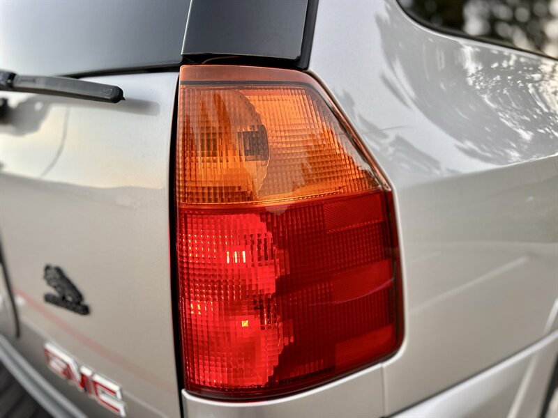 2004 GMC ENVOY XL 7 Passenger SLT 5.3L V8 AWD LEATHER 4X4 RARE YOUTUBE VIDEO   - Photo 43 - Stafford, TX 77477