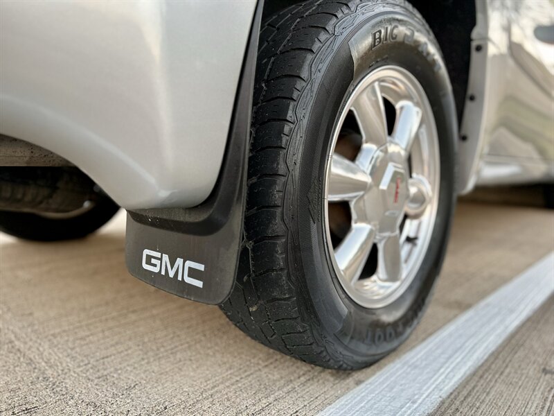 2004 GMC ENVOY XL 7 Passenger SLT 5.3L V8 AWD LEATHER 4X4 RARE YOUTUBE VIDEO   - Photo 29 - Stafford, TX 77477