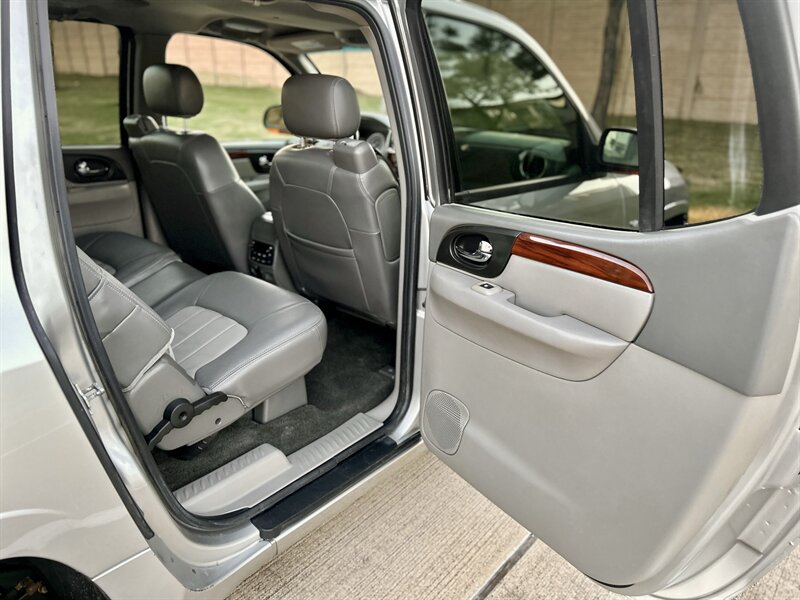 2004 GMC ENVOY XL 7 Passenger SLT 5.3L V8 AWD LEATHER 4X4 RARE YOUTUBE VIDEO   - Photo 74 - Stafford, TX 77477
