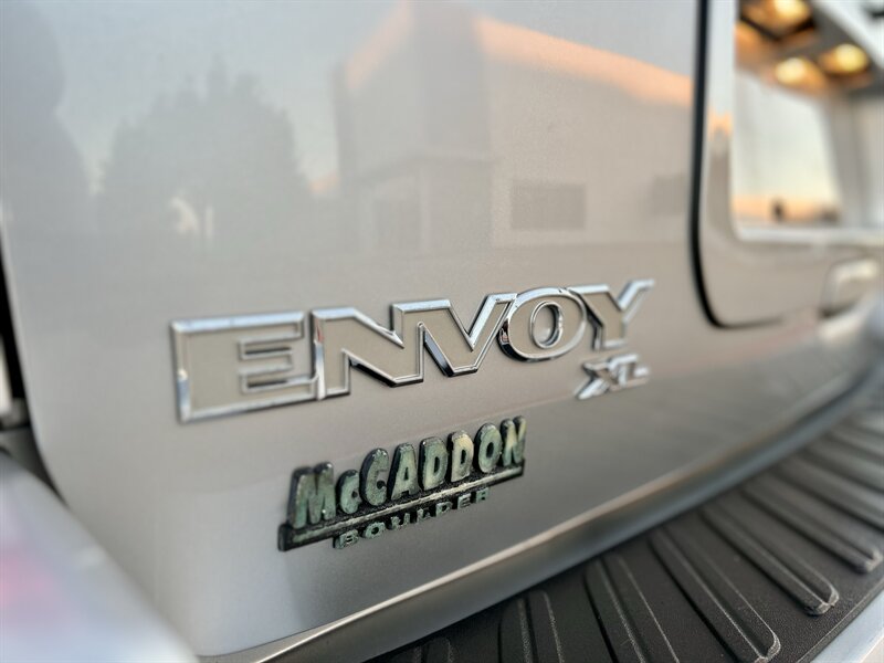 2004 GMC ENVOY XL 7 Passenger SLT 5.3L V8 AWD LEATHER 4X4 RARE YOUTUBE VIDEO   - Photo 32 - Stafford, TX 77477