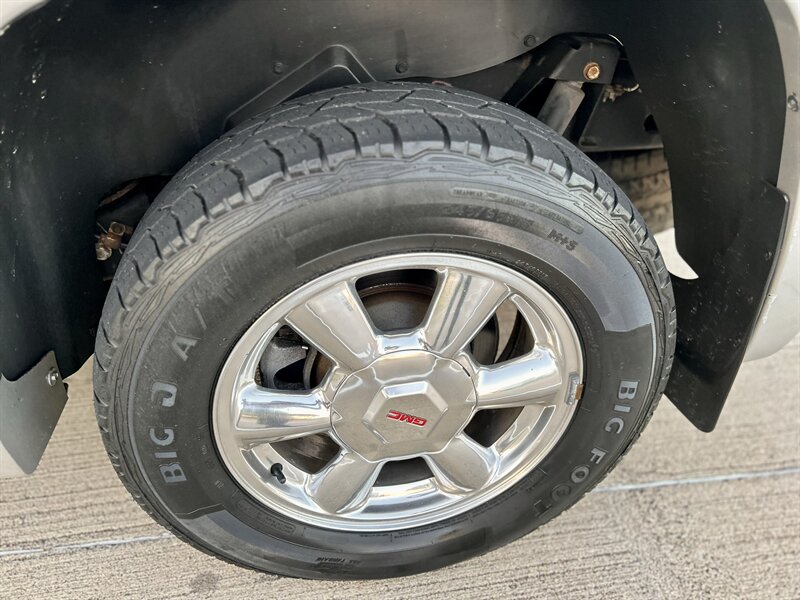 2004 GMC ENVOY XL 7 Passenger SLT 5.3L V8 AWD LEATHER 4X4 RARE YOUTUBE VIDEO   - Photo 86 - Stafford, TX 77477