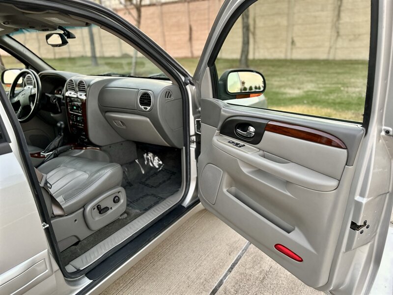 2004 GMC ENVOY XL 7 Passenger SLT 5.3L V8 AWD LEATHER 4X4 RARE YOUTUBE VIDEO   - Photo 67 - Stafford, TX 77477